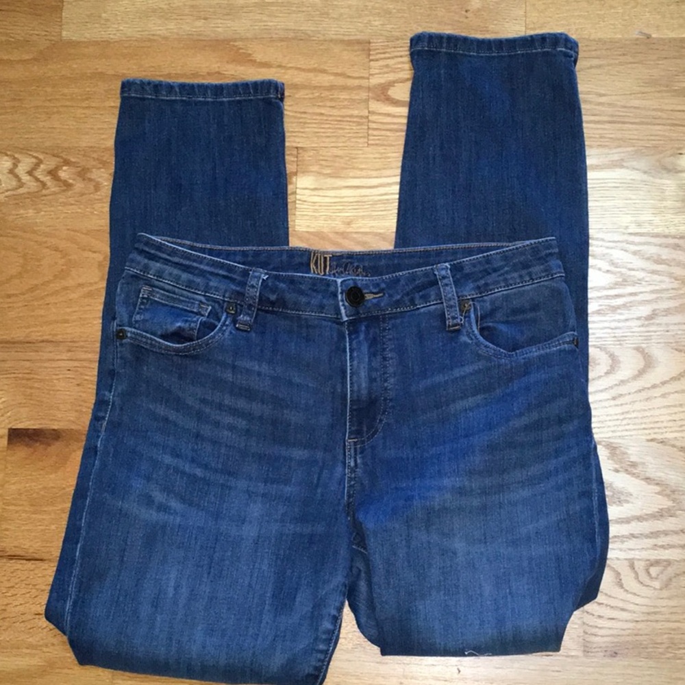 Kut from the Kloth Catherine’s Mid Rise Boyfriend Women’s Jeans